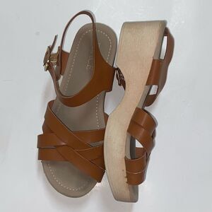 4/$30 Place Brown Sandals with Crisscross Straps Girl Size 1 US